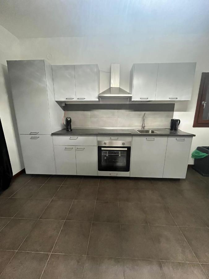 Home Sarenji Trivolzio Eksteriør bilde